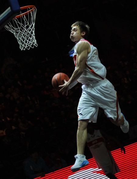 参考皇马以 参考皇马以